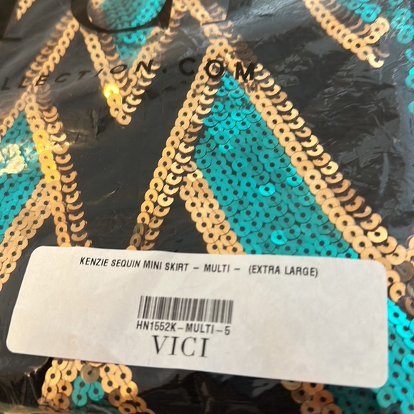 VICI KENZIE SEQUIN MINI SKIRT - TEAL GOLD SIZE XL - Picture 9 of 9